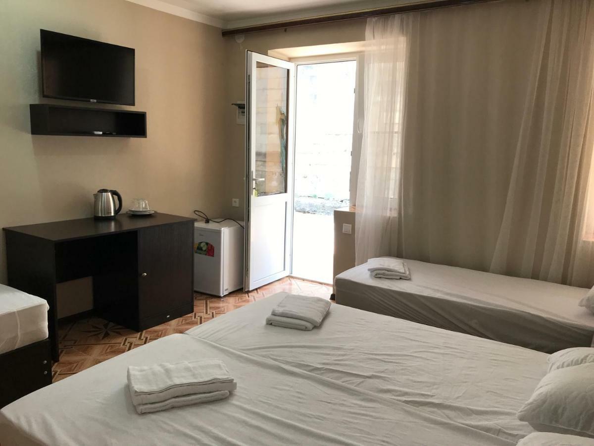 Ainar Hotel กากรา ภายนอก รูปภาพ